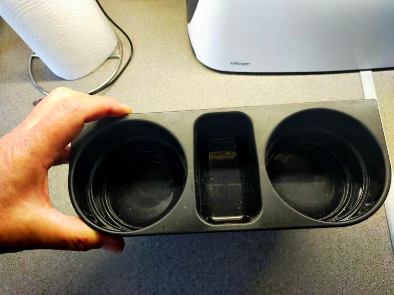 LANDROVER DEFENDER/CAR OR VAN DOUBLE CUP HOLDER