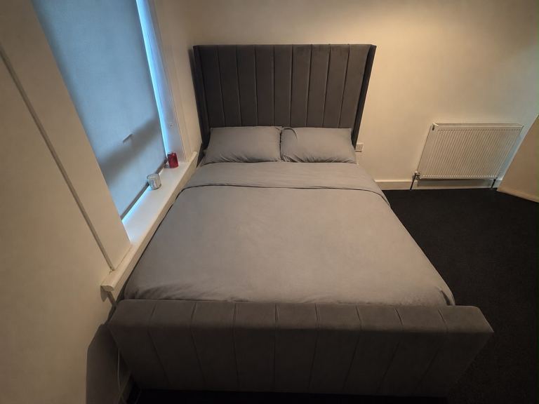 Double Bed with Tufted Headboard – Grey Fabric