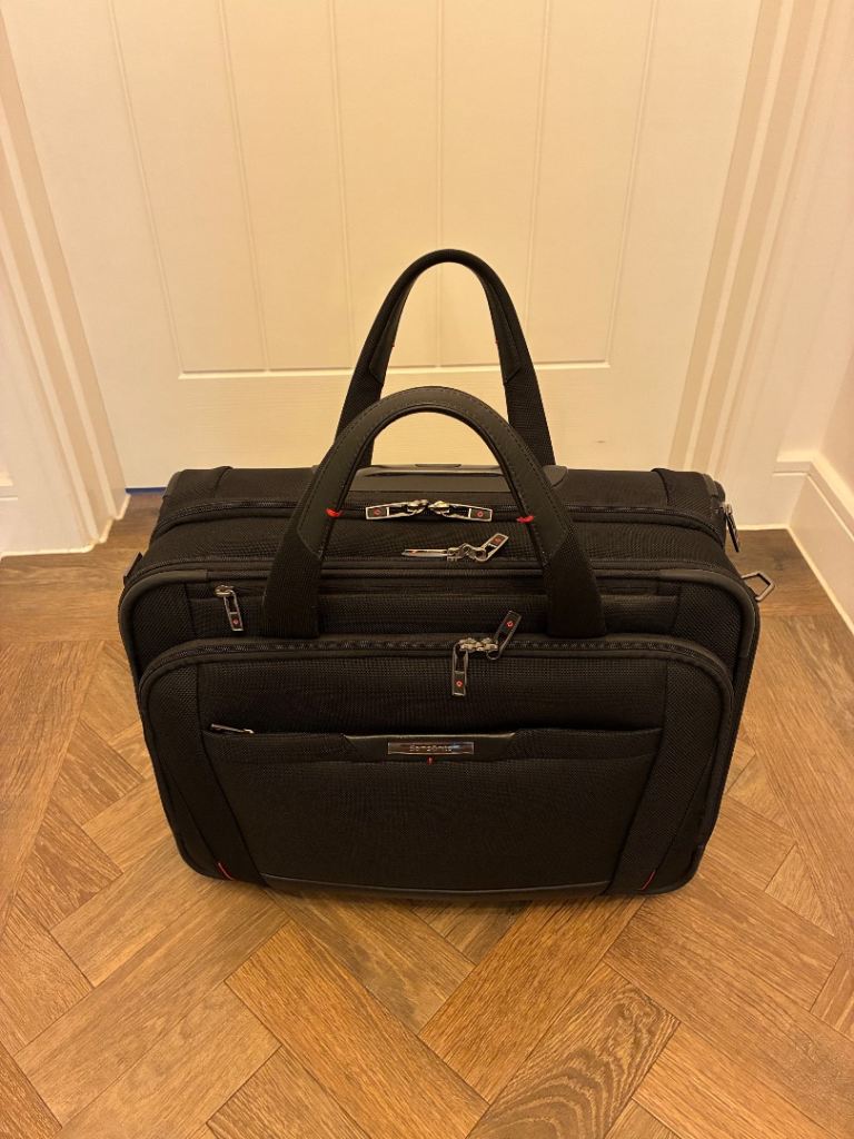 Samsonite Pro DLX Rolling Tote 15.6" – Black, Good Condition