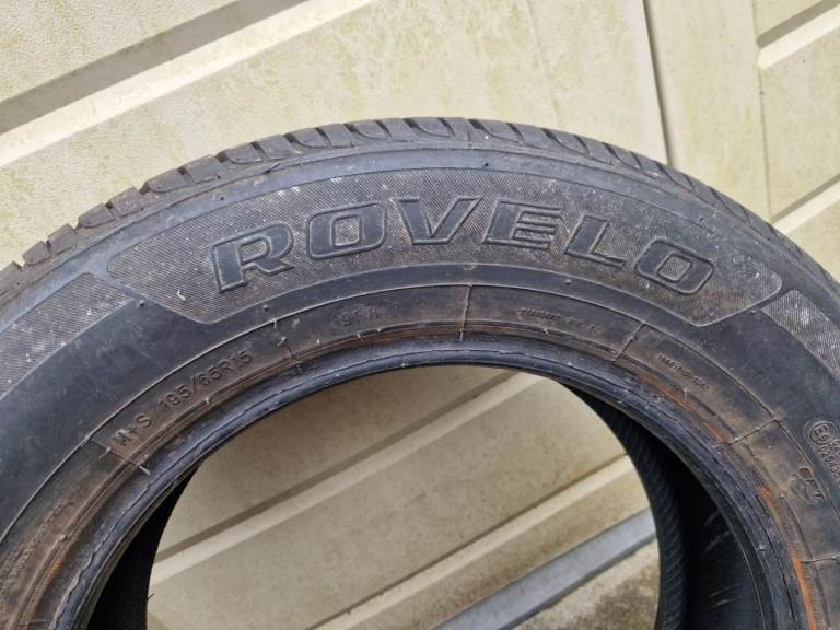 New x2 GOODYEAR 245/40/R20