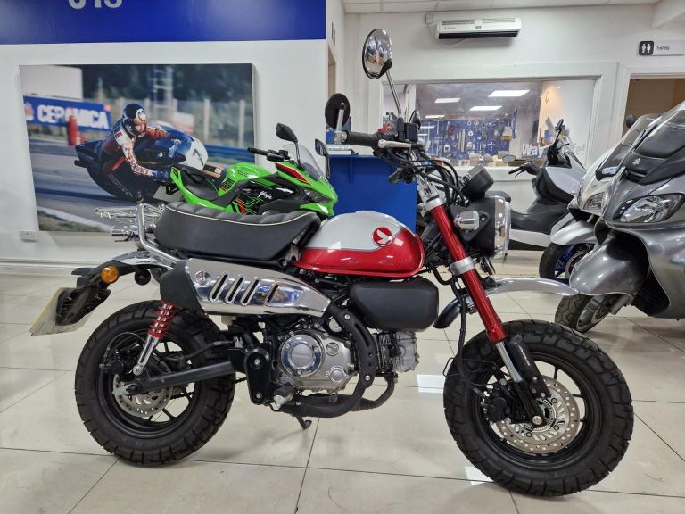2022 HONDA MONKEY 125 IN RED