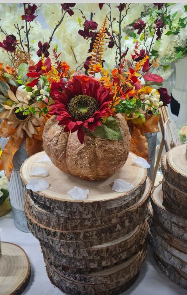 Artificial flower displays 