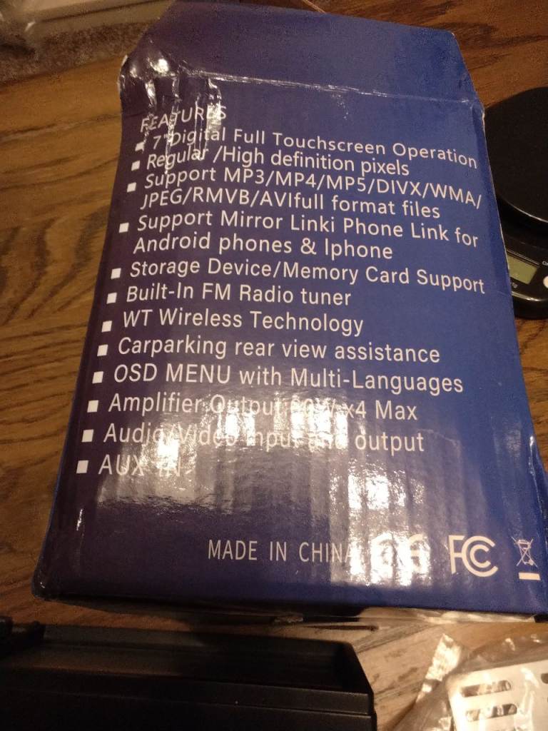 Car Stereo With mirror Link. Bluetooth. Reverse camera and more. New