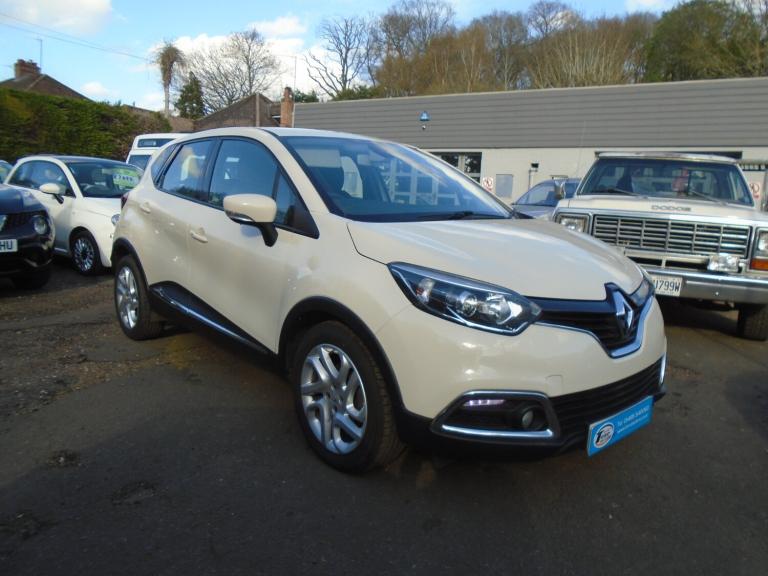 2014 Renault Captur 1.5 dCi 90 Dynamique MediaNav Energy 5dr HATCHBACK Diesel Manual