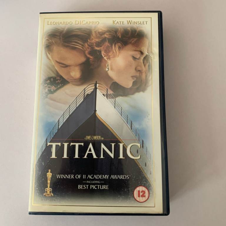 Titanic VHS Video Casette Tape Fim– Good Condition