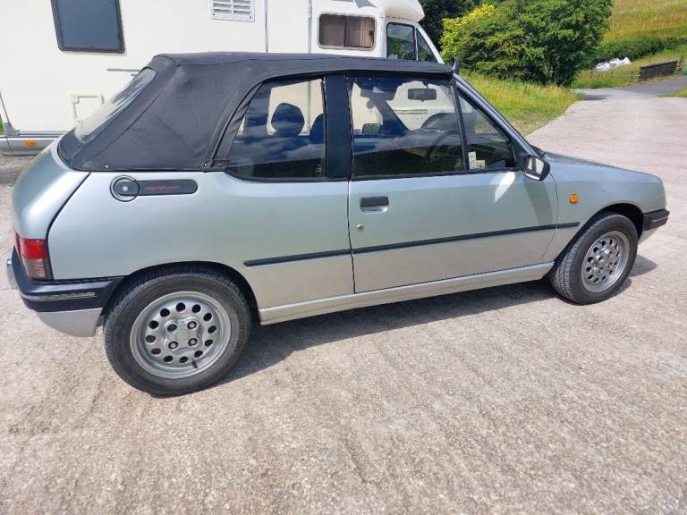 Peugeot, 205, Convertible, 1992, Manual, 1360 (cc), 2 doors
