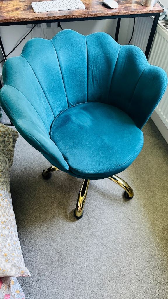 Teal Velvet Scalloped Office Chair with Gold Base – As Good As New