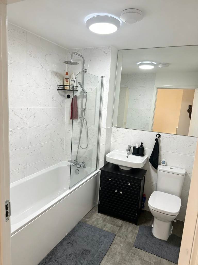 Private room available for rent