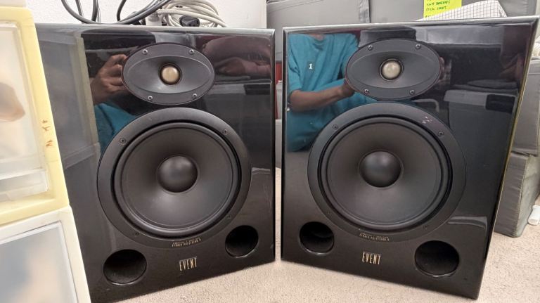 Event ASP8 Active Studio Monitors Speakers 