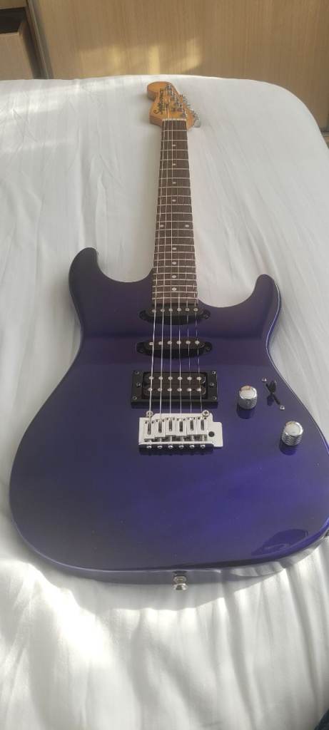 Squire showmaster stratocaster 