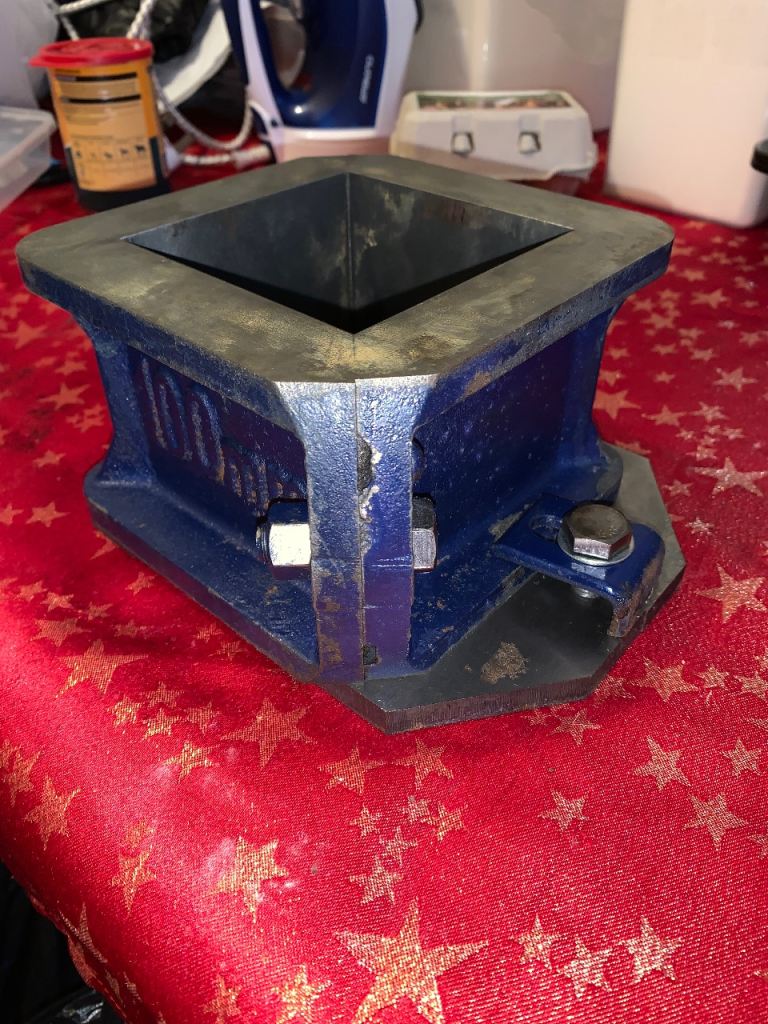 Concrete Test Cube Mould 100mm Square Complete with Bolts
