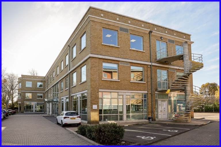 Walton-on-Thames - KT12 1RZ, Access to professional office space for 2 people in Ashley Park House
