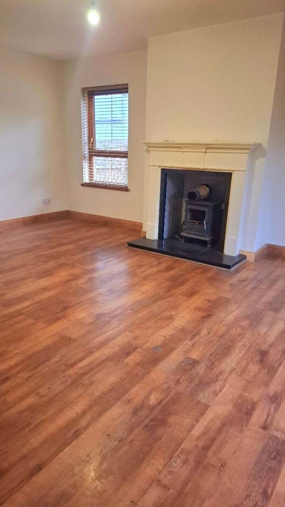 Semi detouched 3 large bedrooms for rent in Donemana 