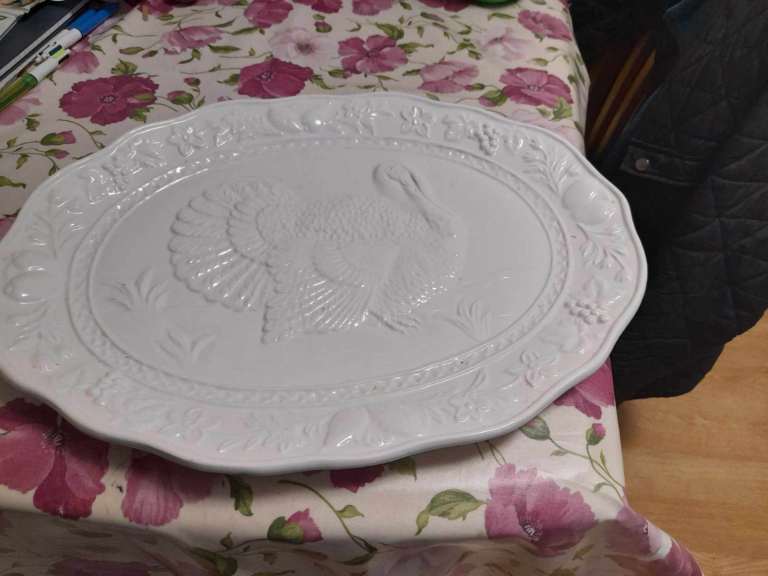 Large White Ceramic Turkey Platter – Good Condition