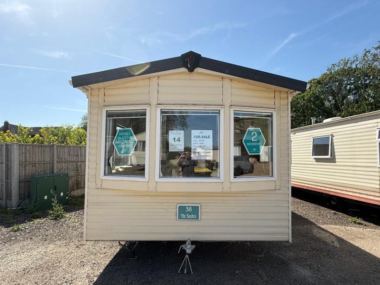 2 Bed 28x10ft Static Caravan - DG, CH, New Carpet/Vinyl - Offsite / Self Build