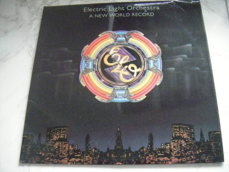 VINYL RECORDS-ELO-A NEW WORLD RECORD-VINYL-VGC