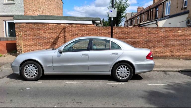 Mercedes-Benz, E CLASS, Saloon, 2003, Semi-Auto, 2597 (cc), 4 doors