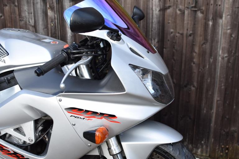 Honda CBR900RR-1 929 Fireblade (13500 miles) 2003 03 Reg *WITH VIDEO*