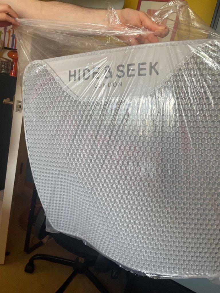 Hide & Seek Litter Tray Mat 