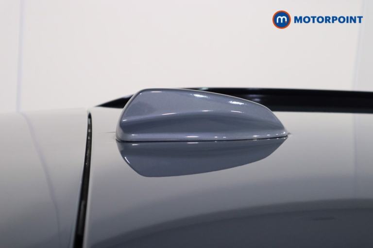 2022 Volvo XC40 1.5 T4 Recharge PHEV Plus Dark 5dr Auto SUV Hybrid Automatic