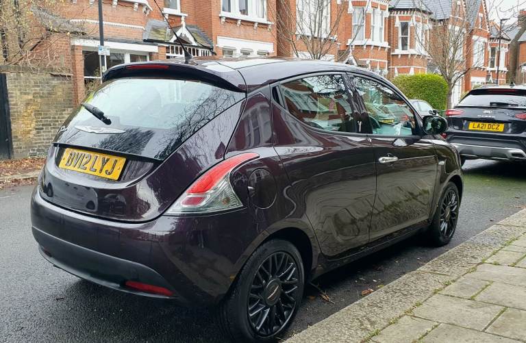 CHRYSLER YPSILON 0.9 TWIN AIR 2012 £1600!!! OPEN TO OFFERS