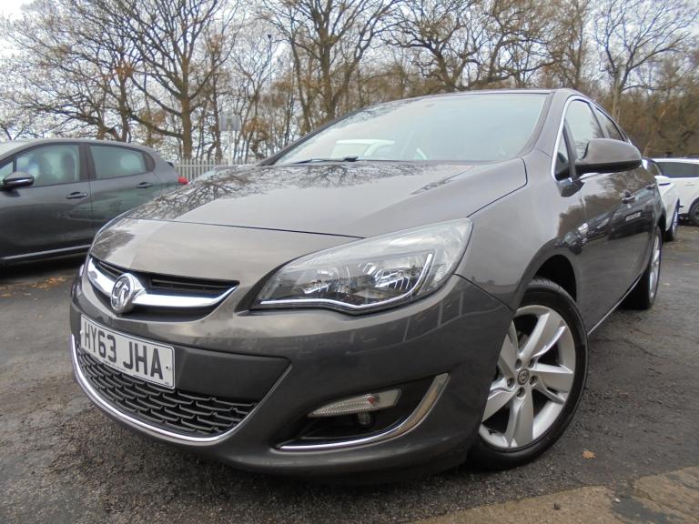 2013 Vauxhall Astra 1.4i 16V SRi 5dr HATCHBACK Petrol Manual