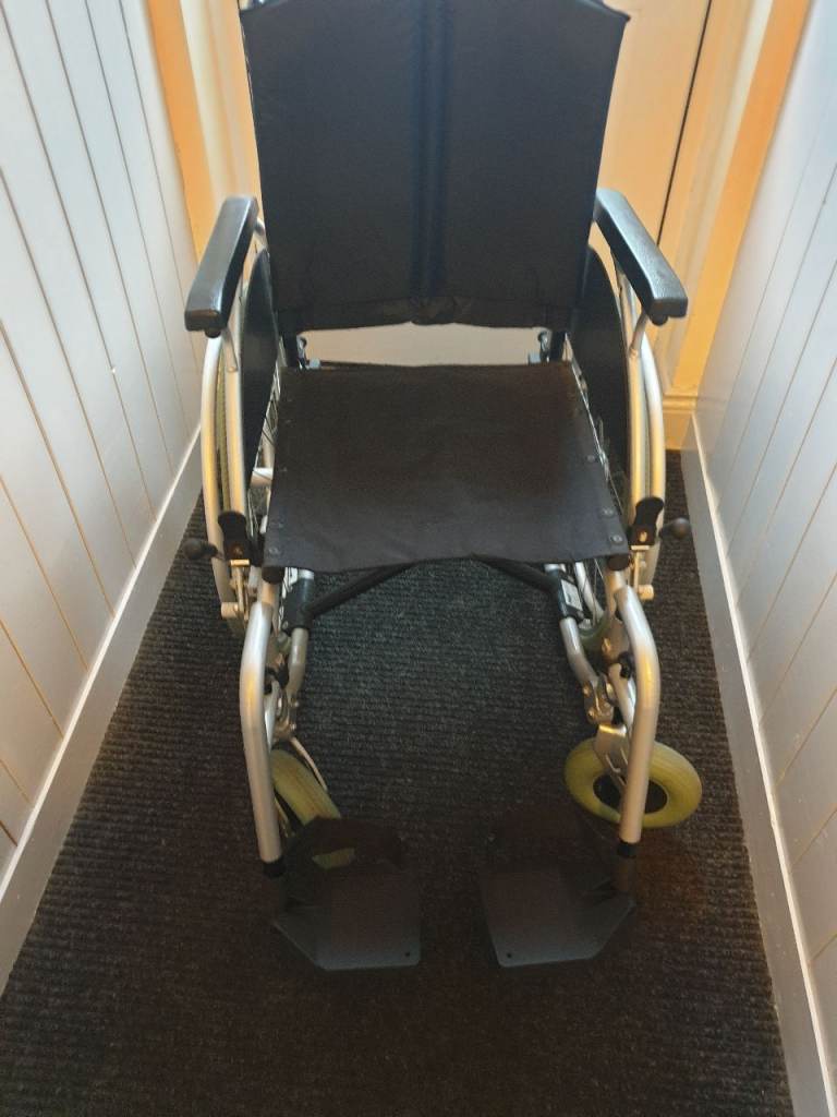 Very good wheelchair