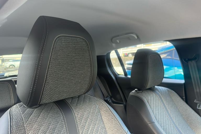  Peugeot 208 1.2 Puretech Allure Hatchback 5dr Petrol Manual Euro 6 s/s 100 Ps