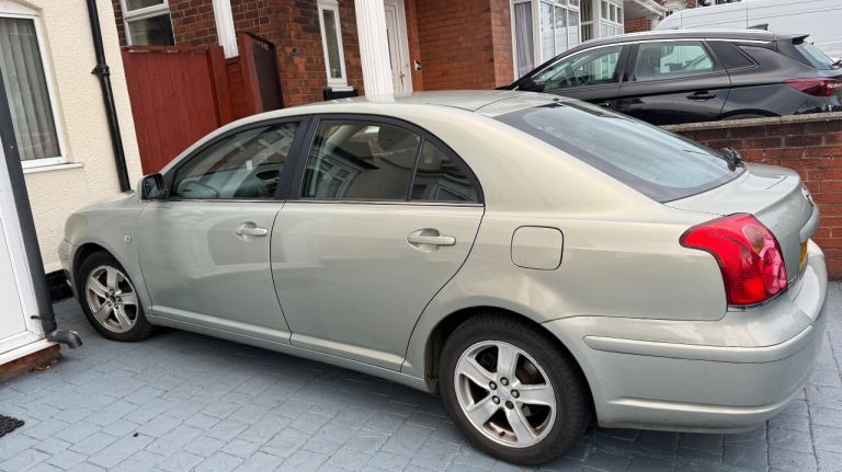Toyota, AVENSIS, Hatchback, 2006, Manual, 1995 (cc), 5 doors