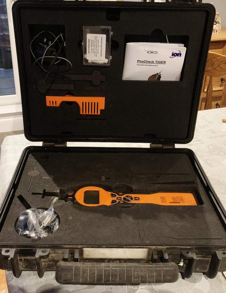 ION Science phocheck tiger handheld PID gas detector 