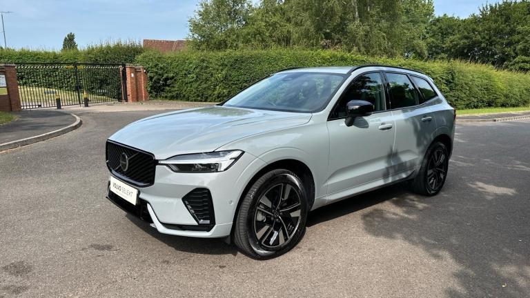 2025 Volvo XC60 2.0 B5 MHEV Plus Auto AWD Euro 6 (s/s) 5dr ESTATE Petrol/Electric Hybrid Automatic