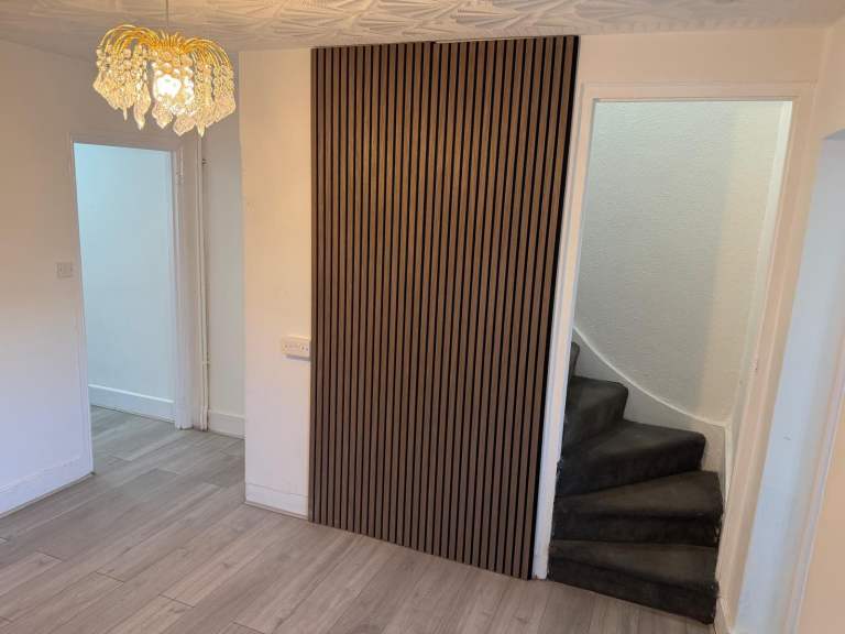 Newly Renovated 3 Bed Room House with rear garden to rent £2450 PCM
