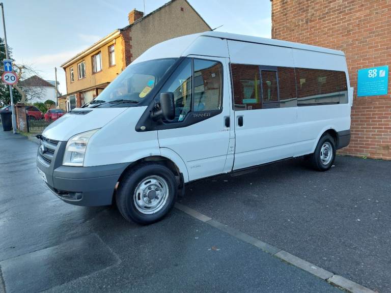 FORD TRANSIT 13 SEAT MINIBUS PSV 