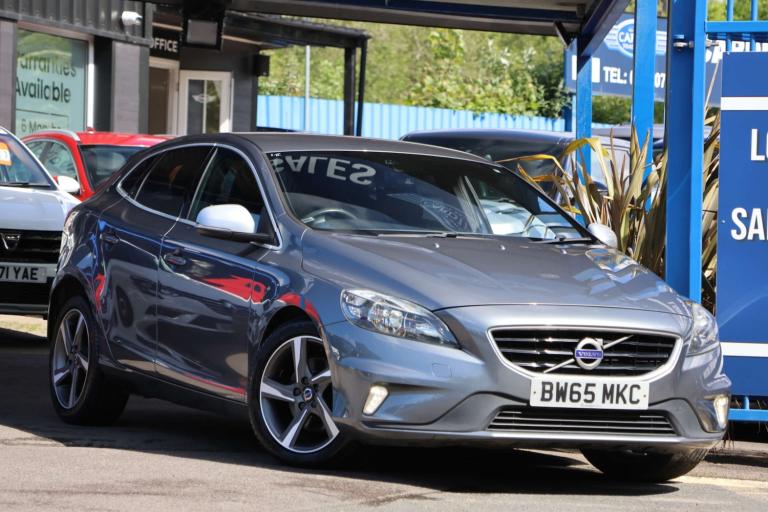 2016 Volvo V40 T2 [122] R DESIGN 5dr HATCHBACK PETROL Manual