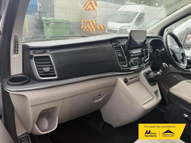 2022 Ford Tourneo Custom 2.0 320 EcoBlue Titanium Minibus Double Cab 5dr Diesel Manual L2 Euro 6 ...