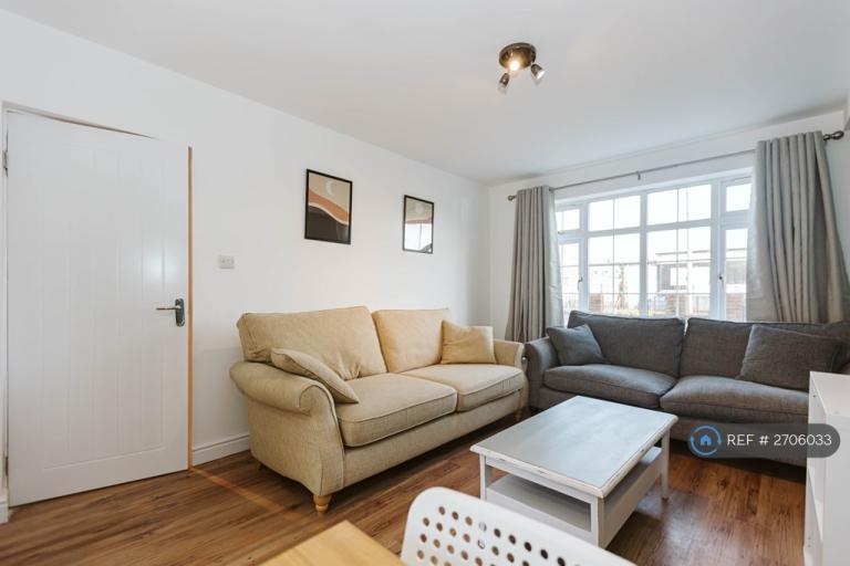 6 bedroom house in Cameron Walk, Bristol, BS7 (6 bed) (#2706033)