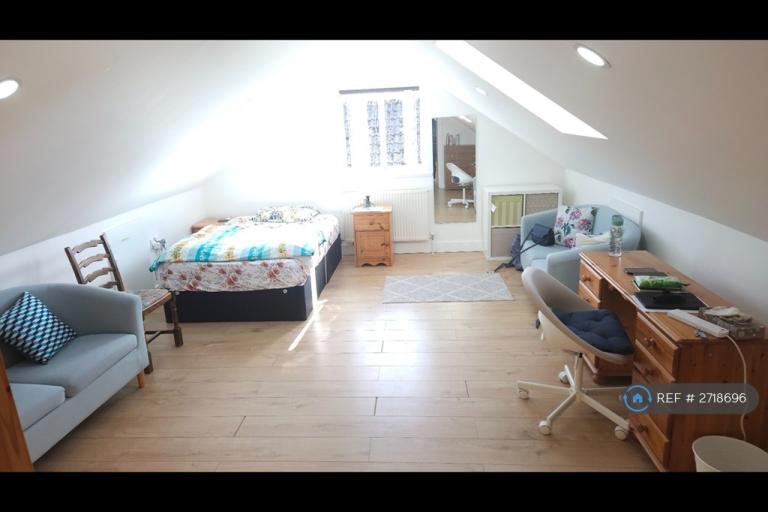 1 bedroom in Cae Gwyn Rd, Cardiff, CF14 (#2718696)