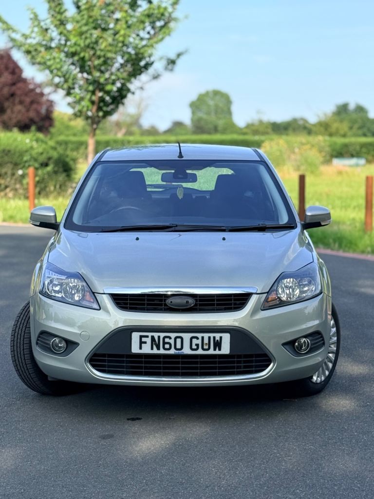 2010 Ford Focus Titanium 1.6L Automatic Full Ford Service History 74,000 Miles 1YR MOT  ONLY 1 OWNER