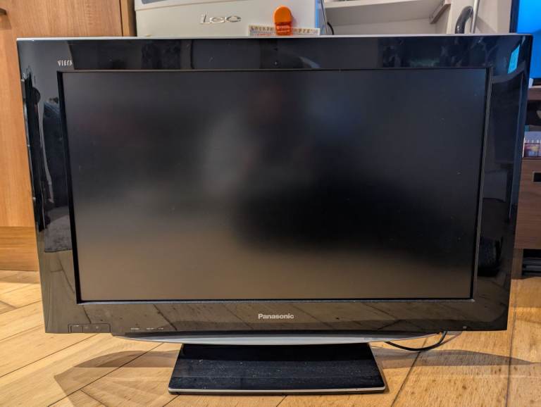 32 inch Panasonic Viesta TV - not Smart TV