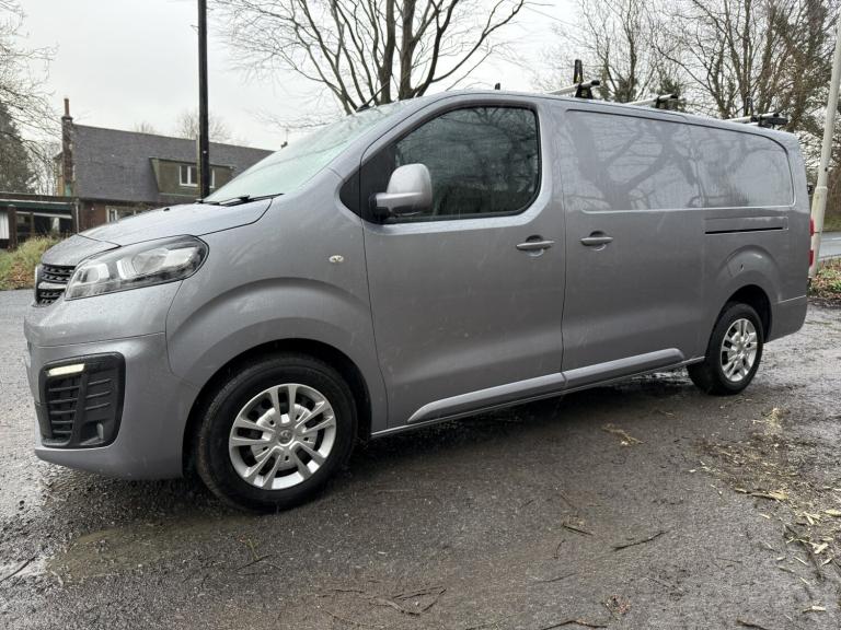 Vauxhall Vivaro / Traffic, Sportive, Grey, A/C, LWB, L2, EU 6.