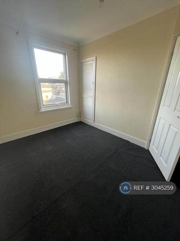 3 bedroom house in Factory Road, Northfleet, Gravesend, DA11 (3 bed) (#3045259)