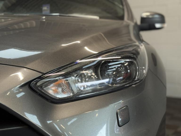 FORD FOCUS 2.3 T EcoBoost RS Grey Manual Petrol 2016