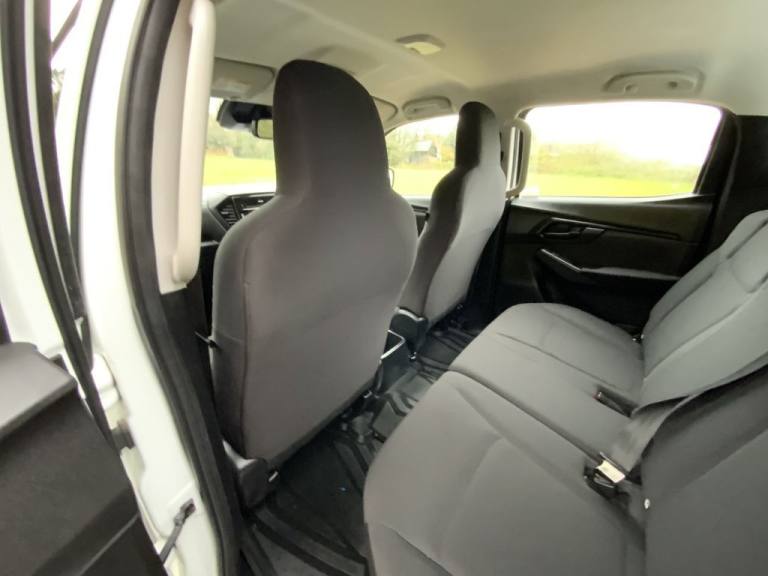 2022 Isuzu D-Max 1.9 TD Utility Pickup Double Cab 4dr Diesel Manual 4WD Euro 6 (s/s) (164 ps PICK...