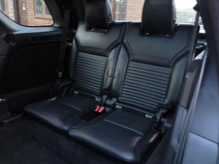 2019 Land Rover Discovery 3.0 SD V6 HSE Auto 4WD Euro 6 (s/s) 5dr ESTATE Diesel Automatic