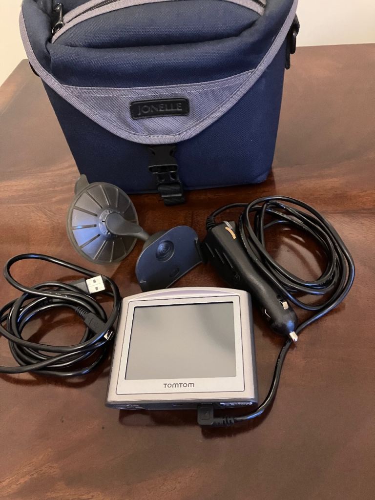 JONELLE TOM TOM GPS system. 