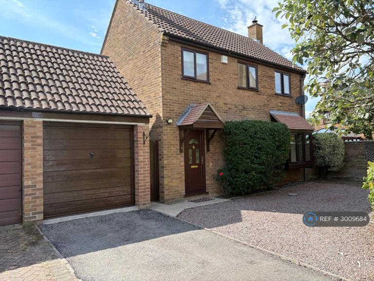 4 bedroom house in Inhams Way, Huntingdon, PE28 (4 bed) (#3009684)