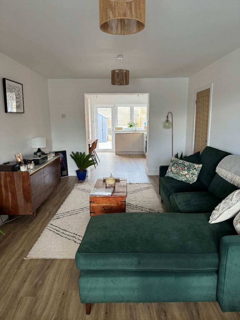 Double Bedroom to Rent in Hemel Hempstead (20 mins for Luton Airport)