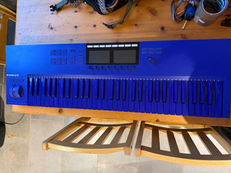 N.I Komplete Kontrol S61 Limited Edition Blue