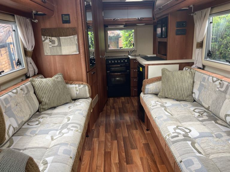 Mercedes-Benz Autosleeper Bourton 2.1 Motorhome- like new condition 