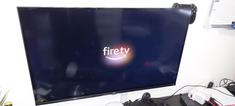 TCL 32SF5600-UK 32 inch QLED Smart Amazon Fire TV